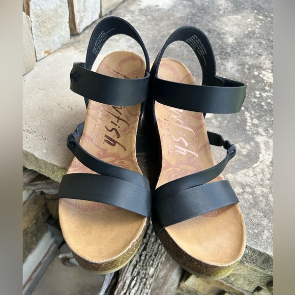 Blowfish Malibu Hydra black strappy sandals w/cork wedge heel Sz-9. Q - Picture 9 of 16